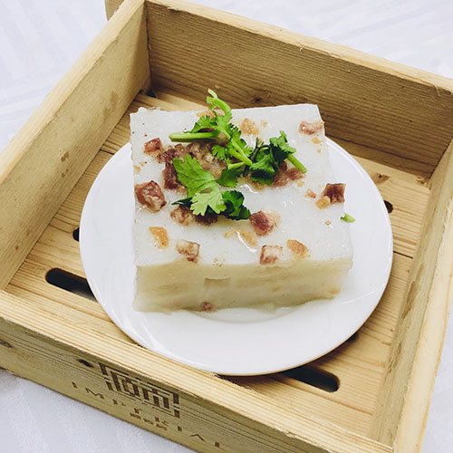 Gâteau de navet vapeur (3 mcx), cuisine cantonaise